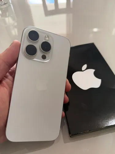 iPhone 15 Pro 256gb impecável