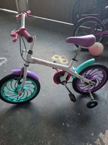 Bicicleta infantil caloi aro 16 com rodinha
