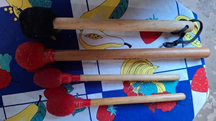 Baquetas novas.
