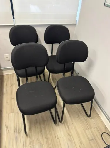 Conjutos de 04 Cadeiras de Escritório