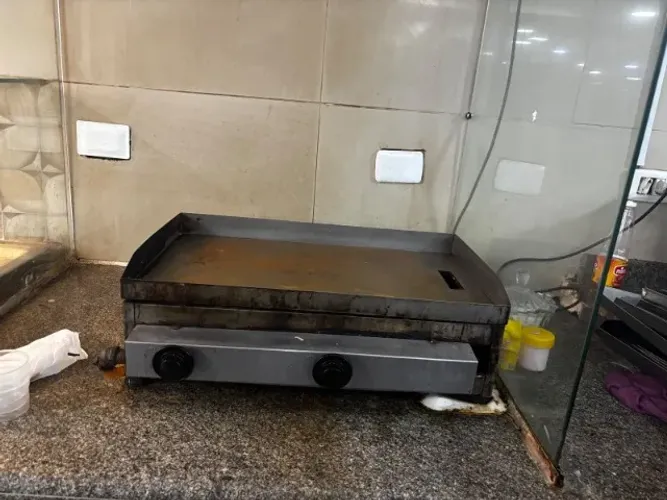 Chapa pequena para lanches , tapiocas e hamburgueres