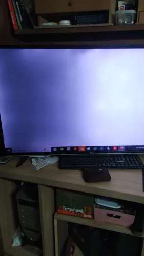 TV 43 SMART - Com defeito, porém funcionando