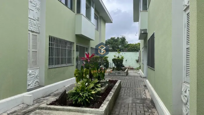 Apartamento com 1 dormitório para alugar, 30 m² por R$ 1.800,00/mês - Jardim Armênia - Mog