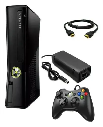 Xbox 360 com um controle, fonte e vários jogos