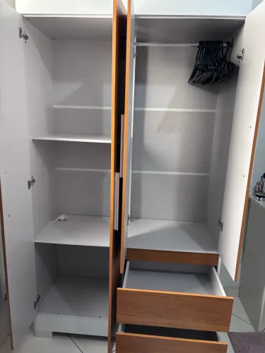 Guarda Roupa
