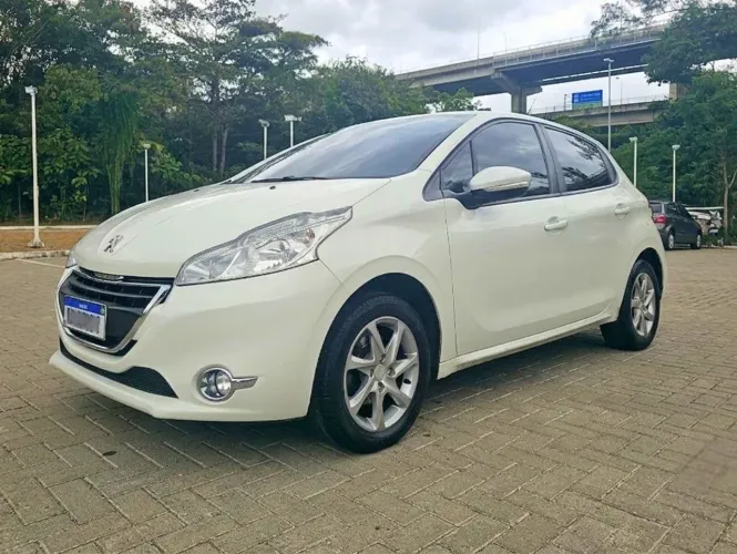 Peugeot 208 Active/active Pack 1.5 Flex 8V 5P 2015