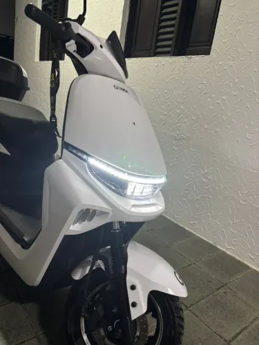 GOTRIX SCOOTER FURIOUS BRANCO