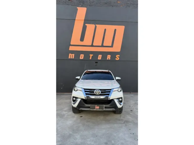 Toyota Hilux SW4 4X4 2.8 Diesel 2019