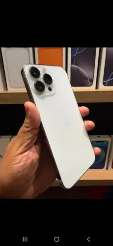 13 PRO MAX 128GB BRANCO SAÚDE 100%<br>R$2599,90
