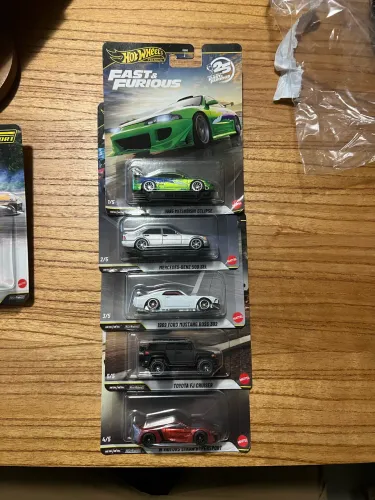 Set Hot Wheels Premium Velozes e Furiosos com Chase 