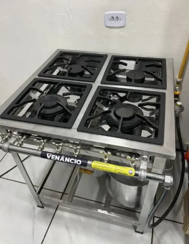 NZ. Fogão industrial inox 4 bocas 2 duplas Venâncio
