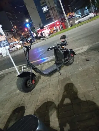 Scooter elétrica