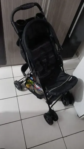 Carrinho de bebê voyage