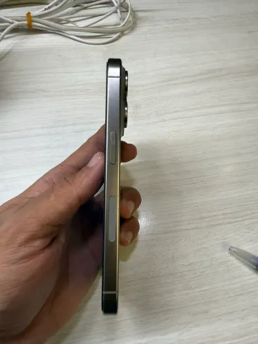 iPhone 15 pro 128gb titanium
