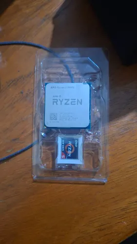 Ryzen 5 5600G AMD AM4 - 6 Núcleos / 12 Threads - COM DEFEITO