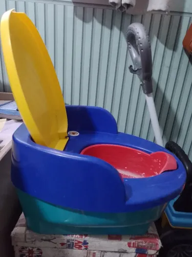 Penico infantil, retira no endereço 