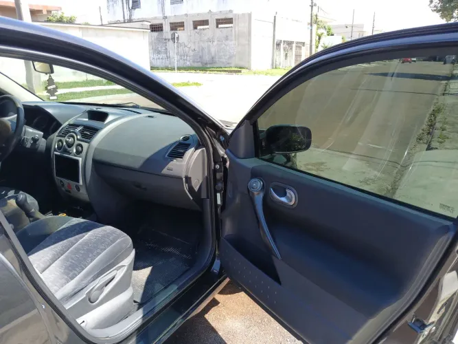 Renault Megane Sedan Dynamique Hi-flex 1.6 16V 2008