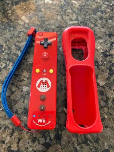 Controle Wii edição Mário