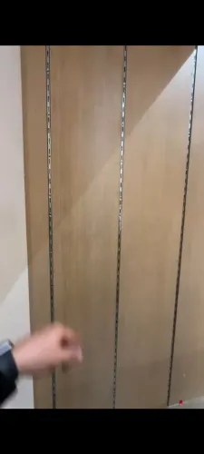 Painéis de parede com prateleiras