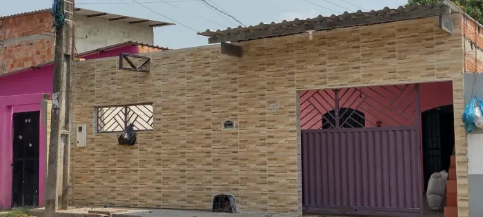 Vendo ou troco casa no Jorge Teixeira, santa Inês por outra na 4 etapa .