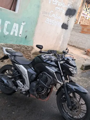 Fazer 250 preta 2019