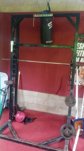 Aparelho de Academia Barra guiada smith
