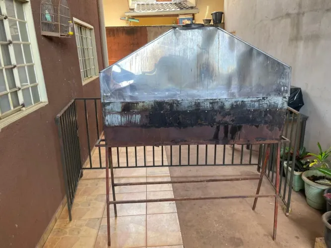 Churrasqueira para espetinho