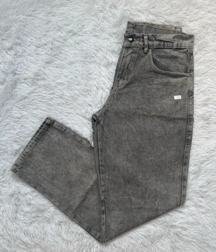 Calça Jeans Baggy Balão Cinza Claro