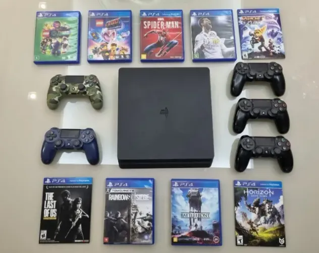 PS4 Slim 500 GB com 5 Controles e 9 Jogos