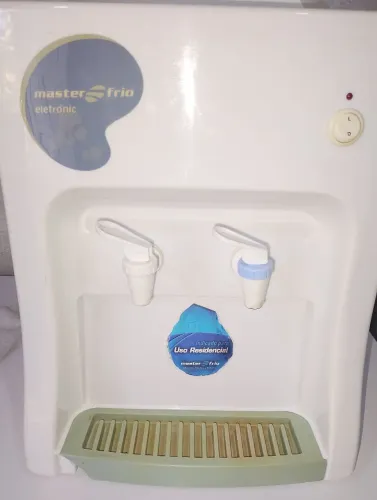 Bebedouro eletrônico masterfrio