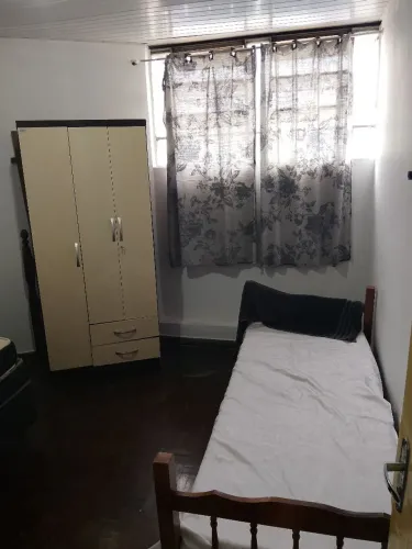 VAGA DE QUARTO ALTO BARROCA 