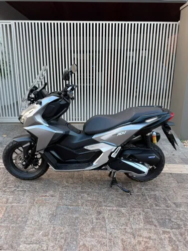 Honda ADV 160 Scooter