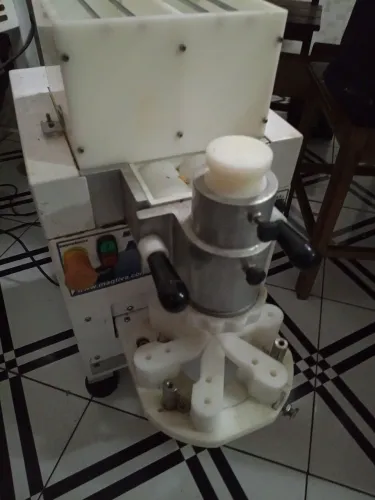 Máquina de Salgado Maqtiva Super Little 1000 - 220V - 1000/h - R$5.500