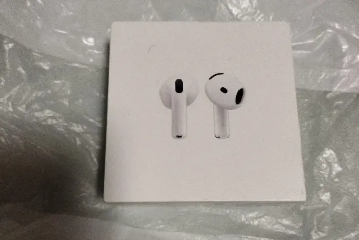 Airpods 4