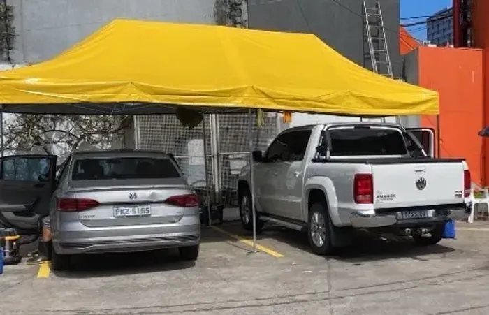 Toldo 3x6 pouco tempo de uso