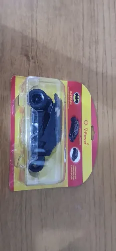 Carrinho colecionável do BATMAN THE DARK KNIGHT BATIMOBILE ( Da Shell V- Power )