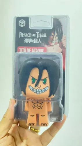 Kubo's de Nerd ao Cubo-Titãn de Ataque de Attack on Titan