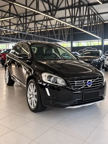 Volvo XC 60 T-6 Inscription 2.0 FWD 5P 2015