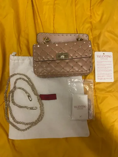 Bolsa rosa Nude em couro legítimo qualidade italiana Valentino garavani modelo rockstud 