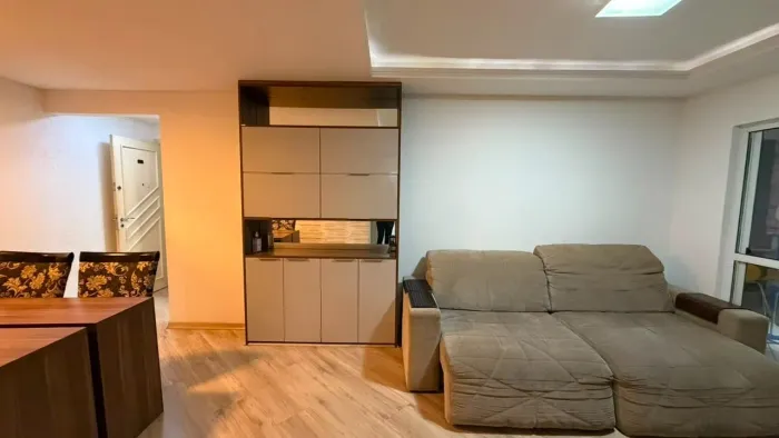 Apartamento 2 Quartos com Churrasqueira á Carvão Aluguel Anual Balneário Camboriú