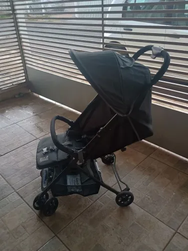 Carrinho bebê da multikids 