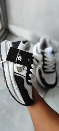Tênis New Balance feminino tam 35