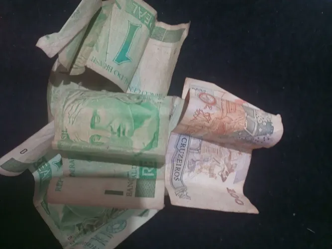 Notas de dinheiro antiga para colecionador