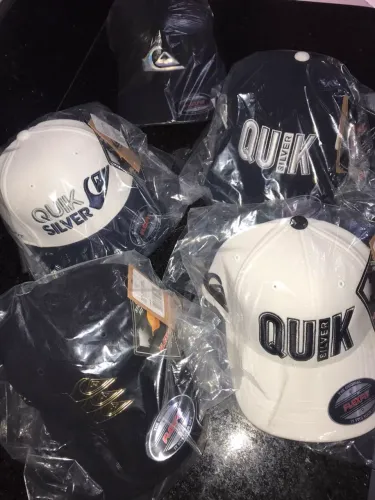 Boné Quiksilver Original (P) Na etiqueta novo