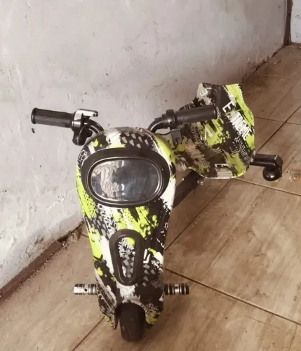 Triciclo elétrico 