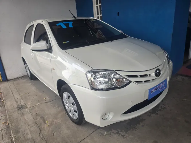 Toyota Etios X 1.3 Flex 16V 5P Mec. 2017