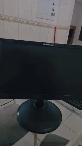 Monitor 18 polegadas