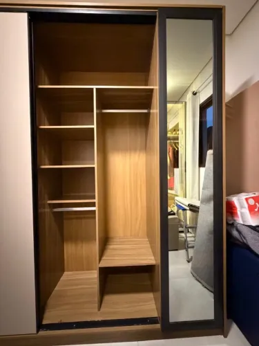 Guarda roupa de casal
