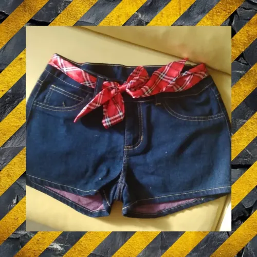 Short jeans azul