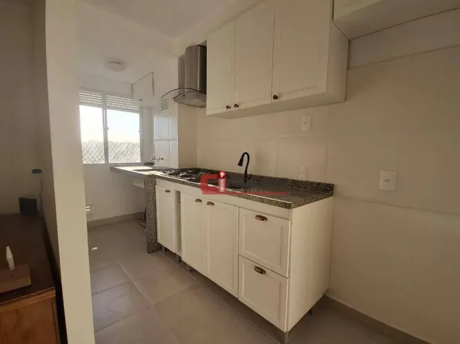 Apartamento com 2 dormitórios para alugar, 49 m² por R$ 2.899/mês - Jardim Paraíso - Jagua